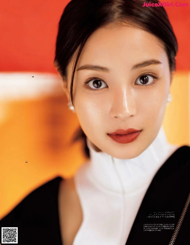 Suzu Hirose 広瀬すず, Tokyo Calendar 東京カレンダー 2022.04 No.ba9190