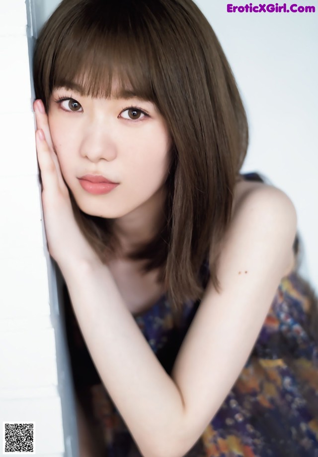 Minami Koike 小池美波, Shonen Magazine 2020 No.52 (週刊少年マガジン 2020年52号) No.c0a34c