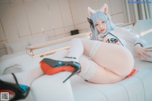 Bambi 밤비, [DJAWA] Le Chat Porte un Qípáo Set.02